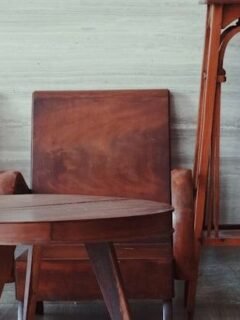 How Mid-Century Furniture Pieces Are Gaining Popularity Again