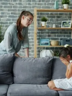 8 Things Parents Often Do That Kids Secretly Remember, Psychology Research Shows