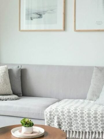 9 Living Room Mistakes That Can Hurt a Fast Home Sale